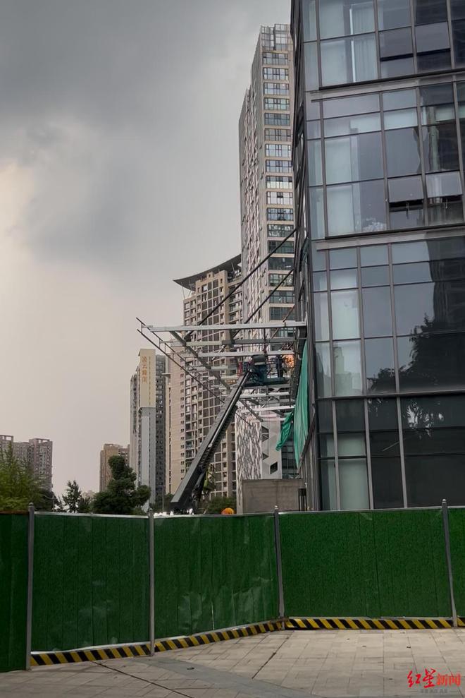 成都文华广场招商__文化广场开业庆典主持词