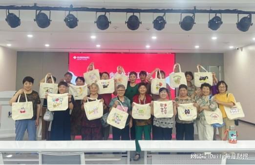 什么笔书写不能鉴定书写时间__银行最美一线柜员文章