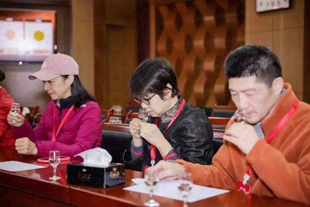 茅台股东权益_共享千亿茅台集团资源_