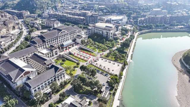 共享千亿茅台集团资源__茅台股东权益