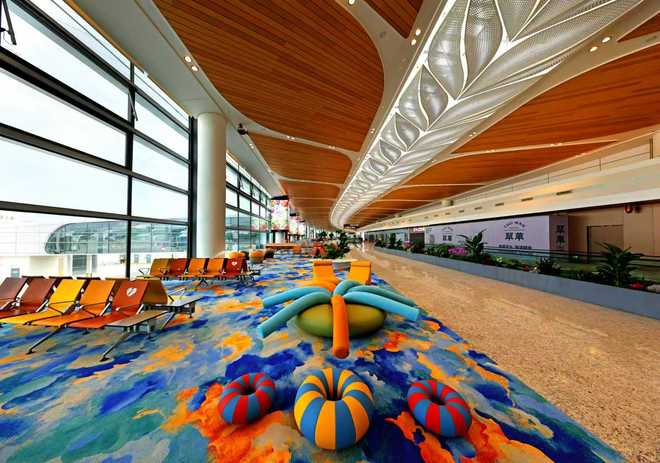 白云机场天空舞台__白云机场上空图片