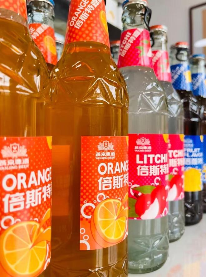 年轻人集体戒酒，让“老登”酒企的天快塌了__年轻人集体戒酒，让“老登”酒企的天快塌了