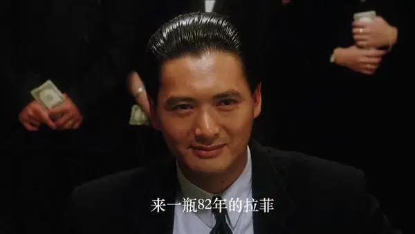 年轻人集体戒酒，让“老登”酒企的天快塌了__年轻人集体戒酒，让“老登”酒企的天快塌了