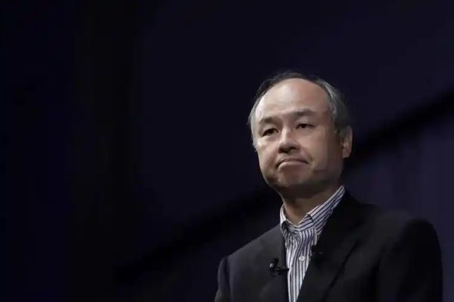 血亏130亿！孙正义在美国又被坑，给特朗普的1000亿美元还投吗？