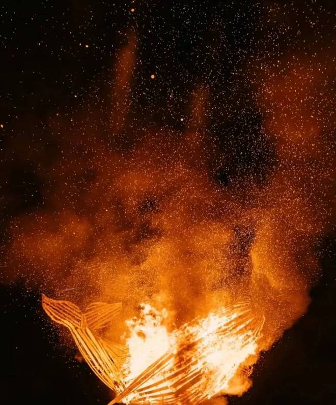 去阿那亚花钱，就像参加了一场中产真人秀__去阿那亚花钱，就像参加了一场中产真人秀