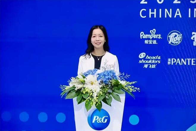 这10位女性CEO,撑起中国零售半边天__这10位女性CEO,撑起中国零售半边天