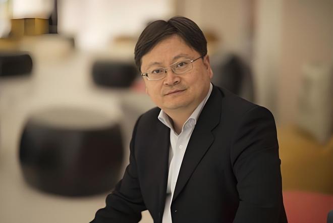 管涛:境内外人民币汇率涨跌互现 结汇意愿增强银行结售汇顺差扩大