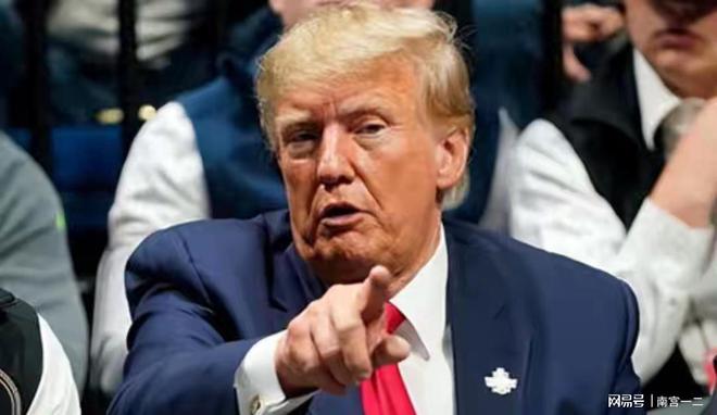 特朗普再次点名日本，高市早苗扛不住压力，亲口说出承认一个中国