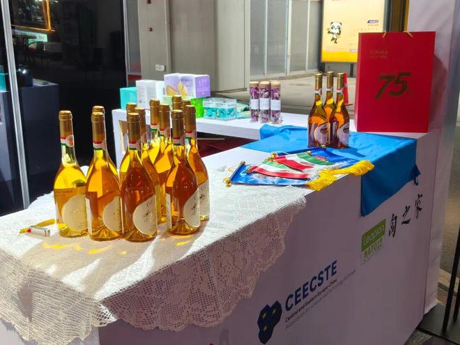 进博会设立展台71个__进博会展台搭建