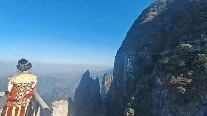 _湘南这座偏远大山，为何成了韩国人的“新宠”？_湘南这座偏远大山，为何成了韩国人的“新宠”？