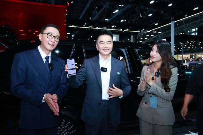 _中国009航母_氪金汽车