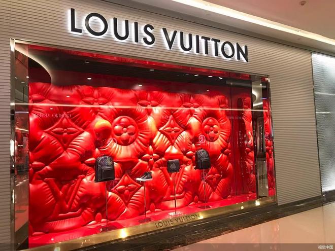 诈骗案牵出股权争夺 爱马仕继承人起诉LV