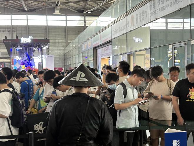进击的巨人ed翻唱仰望__大圣炫装进击模式