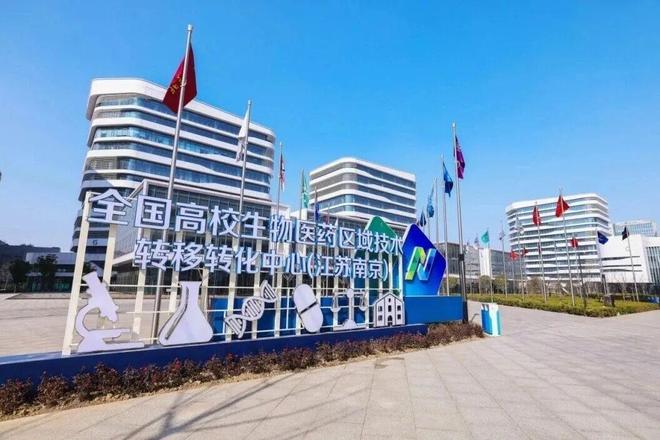半年报交出“独一无二”成绩单后，南京银行还有哪些想象空间？_半年报交出“独一无二”成绩单后，南京银行还有哪些想象空间？_