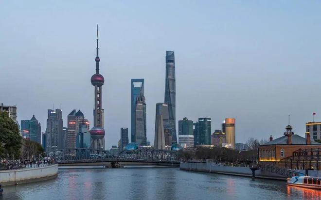 武汉4400亿城市攻坚_武汉万亿级产业_