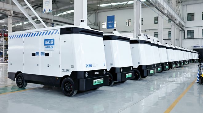 无人配送车进入爆发期：10个月吸金近百亿元、4年成本降幅达80%！