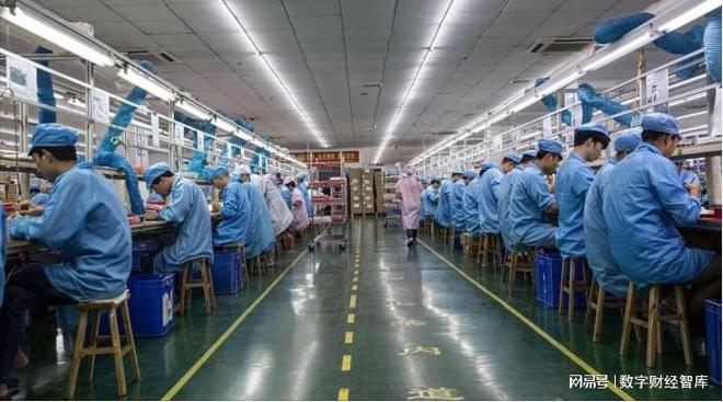 从月入过万到没工可打,又一苹果代工厂撤离,数十万工人出路在哪__从月入过万到没工可打,又一苹果代工厂撤离,数十万工人出路在哪