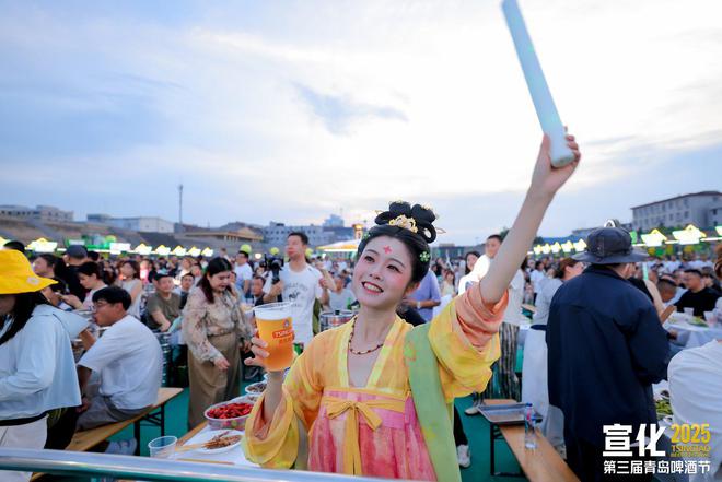 青岛多彩扎啤加盟总部地址_青岛多彩扎啤酒_