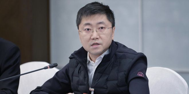 投影龙头企业__投影设备龙头