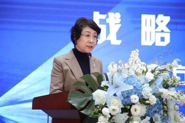 青岛知名国企换将，去年人均薪酬约22万元