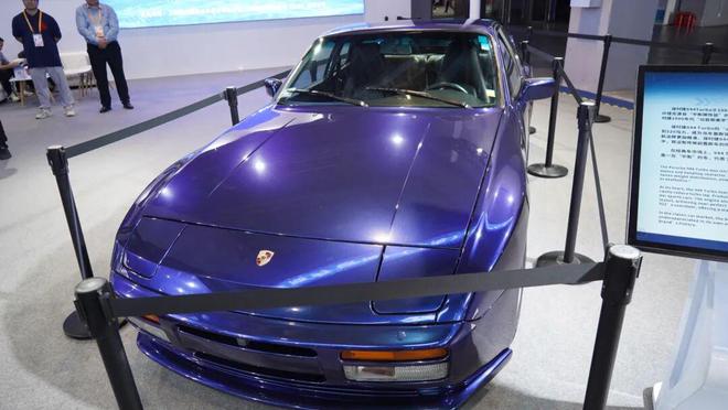 _聚焦进博|最“贵”展区诞生!11款跨越半个世纪的老爷车同台_聚焦进博|最“贵”展区诞生!11款跨越半个世纪的老爷车同台