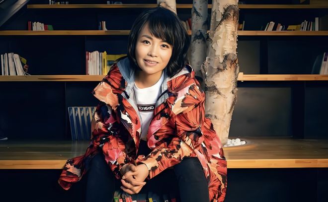 _“顶风”下调定增发行价，咋解“影子实控人”疑云？丨正经深度_“顶风”下调定增发行价，咋解“影子实控人”疑云？丨正经深度