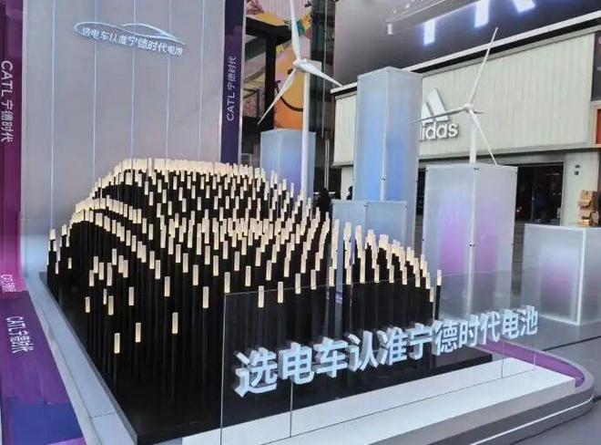 击溃日韩垄断，每天净赚1.7亿元：他靠三次豪赌，卡住全球车企的脖子_击溃日韩垄断，每天净赚1.7亿元：他靠三次豪赌，卡住全球车企的脖子_