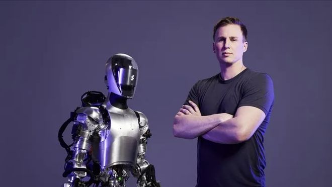 真人扮演女机器人__美女扮演机器人开箱