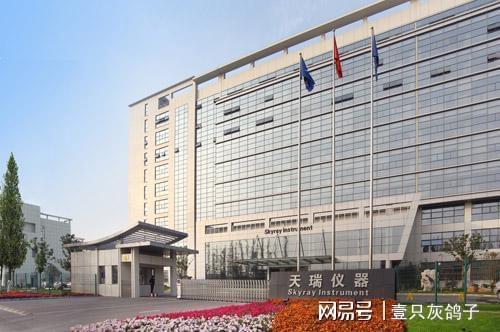 合同没谈拢，清华博士被迫停止撤退，此前已套现8亿仍不满足