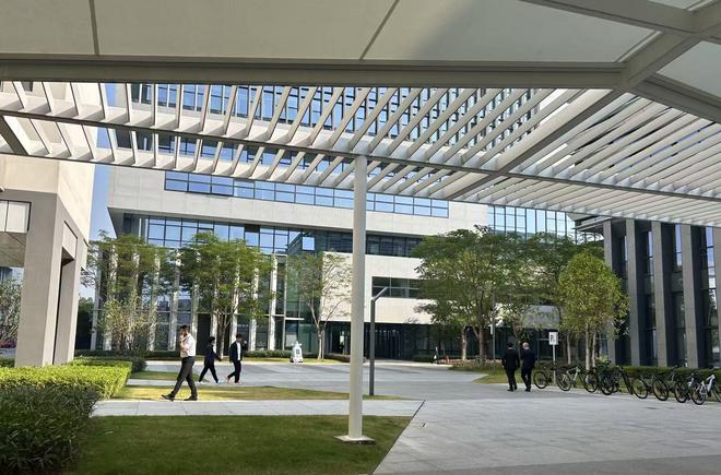 席明波广州大学_全国各一本大学广东录取分数线_