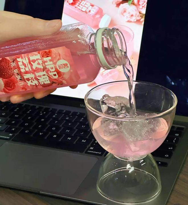 “新疆的果子都没熟北上广就开始卖了”，贵还被中产疯抢的HPP苹果汁藏了多少猫腻？_“新疆的果子都没熟北上广就开始卖了”，贵还被中产疯抢的HPP苹果汁藏了多少猫腻？_
