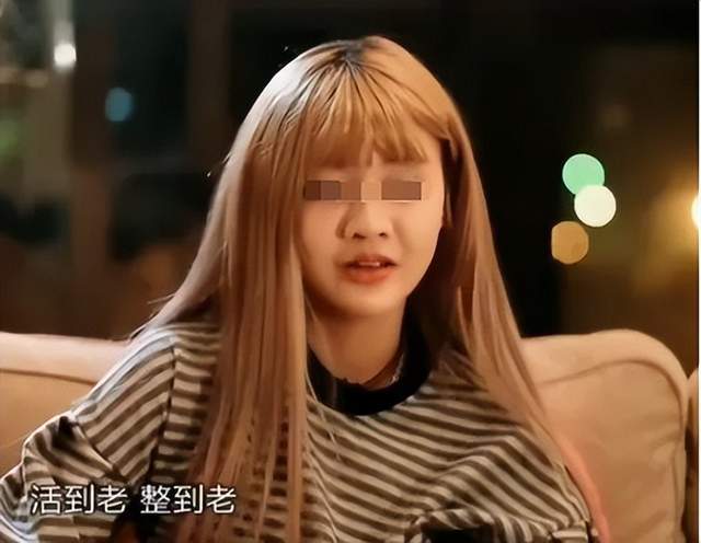 退圈8个月返场爆火！靠生娃翻红的她，开播狂赚千万_退圈8个月返场爆火！靠生娃翻红的她，开播狂赚千万_