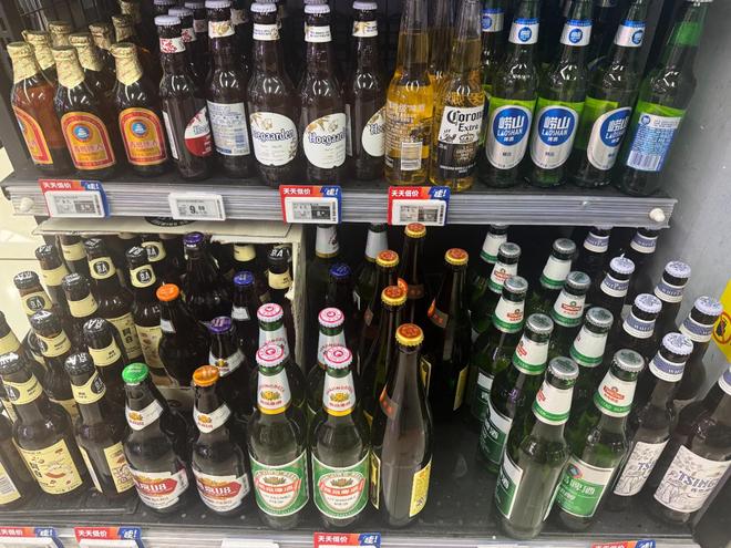 两大啤酒巨头发财报 成也“高端”败也“高端”？