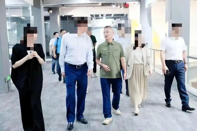 娃哈哈集团宗馥莉的微信__宗馥莉娃哈哈公主访谈