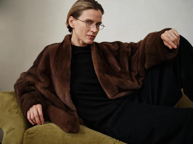 _“双11”直播卖出8500万元，东北小伙十年磨一剑，从小配角到TOP1_“双11”直播卖出8500万元，东北小伙十年磨一剑，从小配角到TOP1