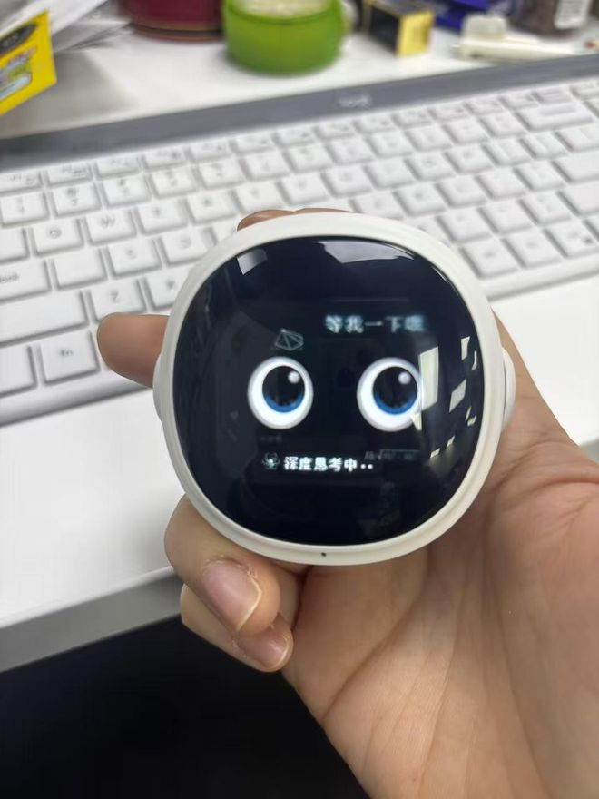 花399买华为AI玩具们陪聊结果比养娃还累，被华强北吐槽“太Low”但专供小红书女孩？__花399买华为AI玩具们陪聊结果比养娃还累，被华强北吐槽“太Low”但专供小红书女孩？