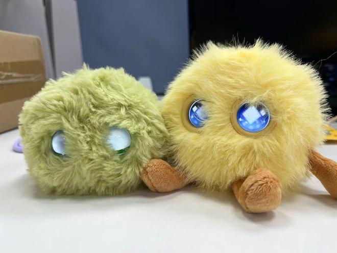 花399买华为AI玩具们陪聊结果比养娃还累，被华强北吐槽“太Low”但专供小红书女孩？_花399买华为AI玩具们陪聊结果比养娃还累，被华强北吐槽“太Low”但专供小红书女孩？_