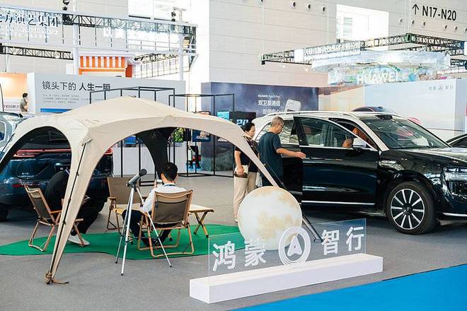 为了年销100万辆,为了对冲“含华量”稀释,余承东跟“五界”抱作一团_为了年销100万辆,为了对冲“含华量”稀释,余承东跟“五界”抱作一团_