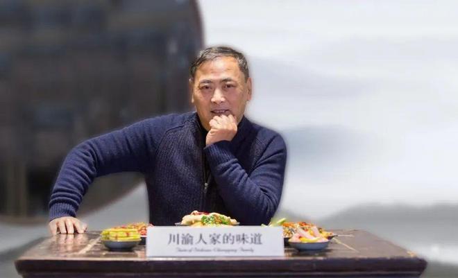_父女望重庆坐卖凤爪的视频_曾文正说坐这山望那山