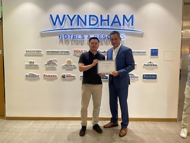 乔吉:以“创新+新媒体”破局,打造差异化竞争力,树立行业典范__乔吉:以“创新+新媒体”破局,打造差异化竞争力,树立行业典范