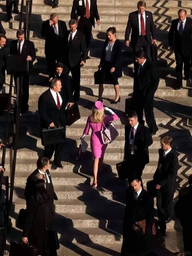 _保安年纪轻轻就走上人生巅峰_当保安少走弯路