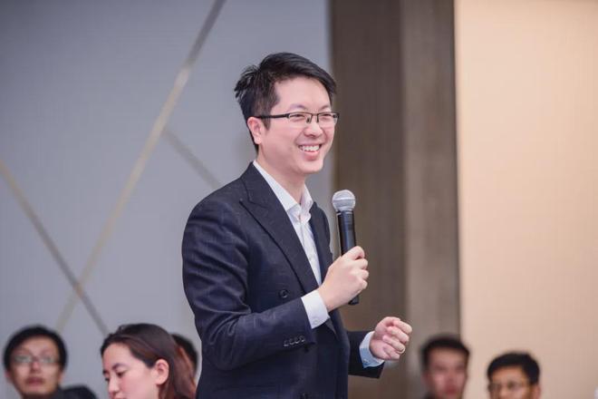 在30万亿细胞中造“纳米火箭”，85后化学博士猛攻癌症