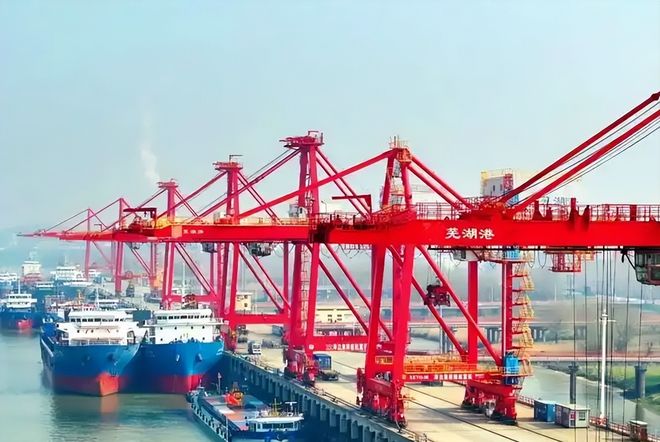14个港口城市江苏__江苏港口吞吐量全国第一连续