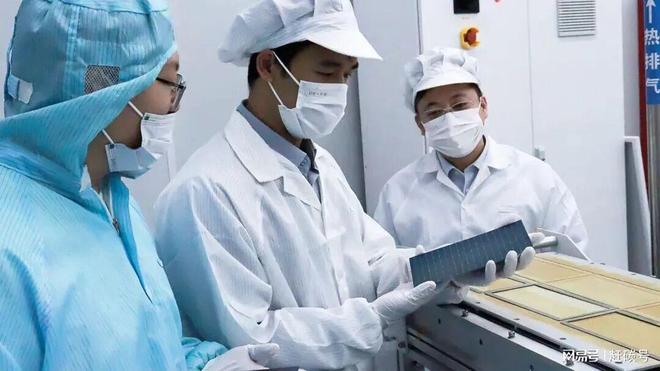 _九宫棋先手必胜_独立钻石棋18步解法