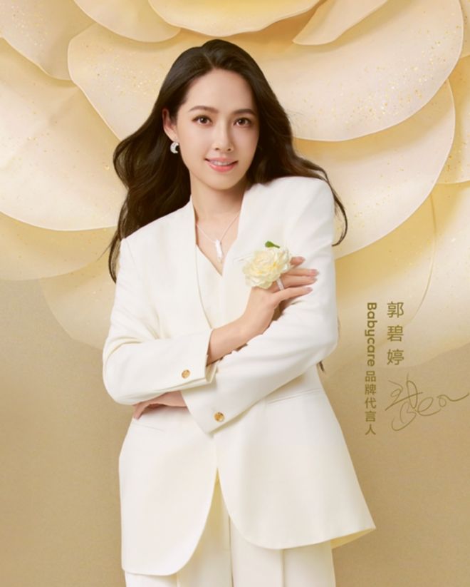 向家钱“只给看不给花”，老公“强捧不红”，她嫁豪门赌输了？__向家钱“只给看不给花”，老公“强捧不红”，她嫁豪门赌输了？