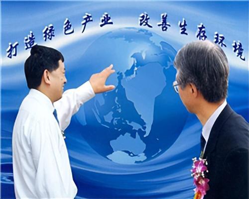 大学教授捡垃圾__大学老师捡废品