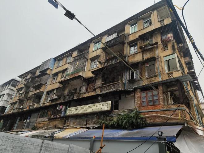 老旧房屋改造逆袭成功_老旧住宅改造_