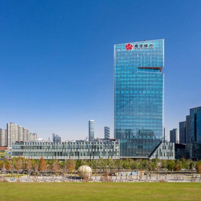 南京银行十八年跃阶：城商行“优等生”的价值航程_南京银行十八年跃阶：城商行“优等生”的价值航程_