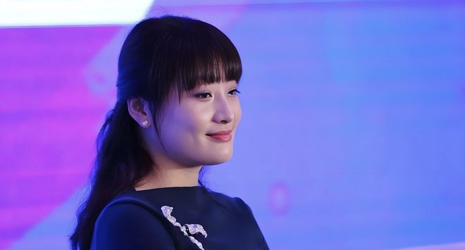 专班！是时候重新认识宗馥莉与杜建英的公司版图了丨正经深度