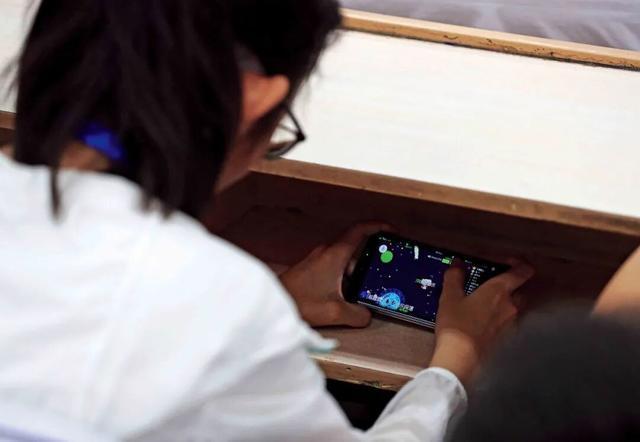 一天沉迷十几个小时，有救了？__一天沉迷十几个小时，有救了？